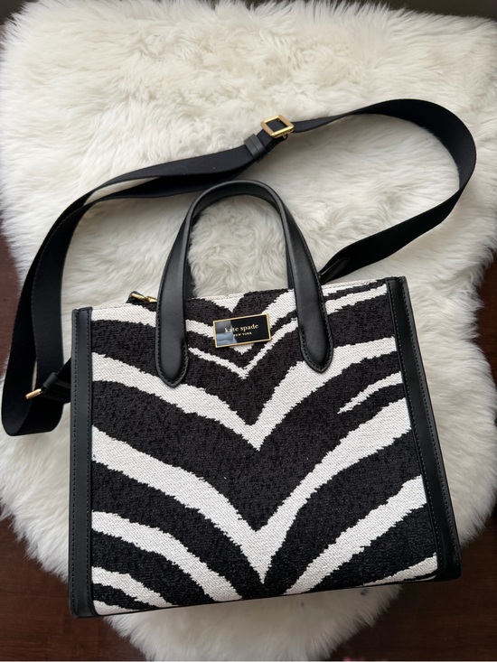 kate spade Handbags - New ! kate spade Black & White Zebra Print Tote